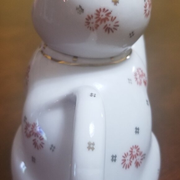 Vintage TEAPOT LUCKY KITTY porcelain white w flowers - Picture 2 of 8
